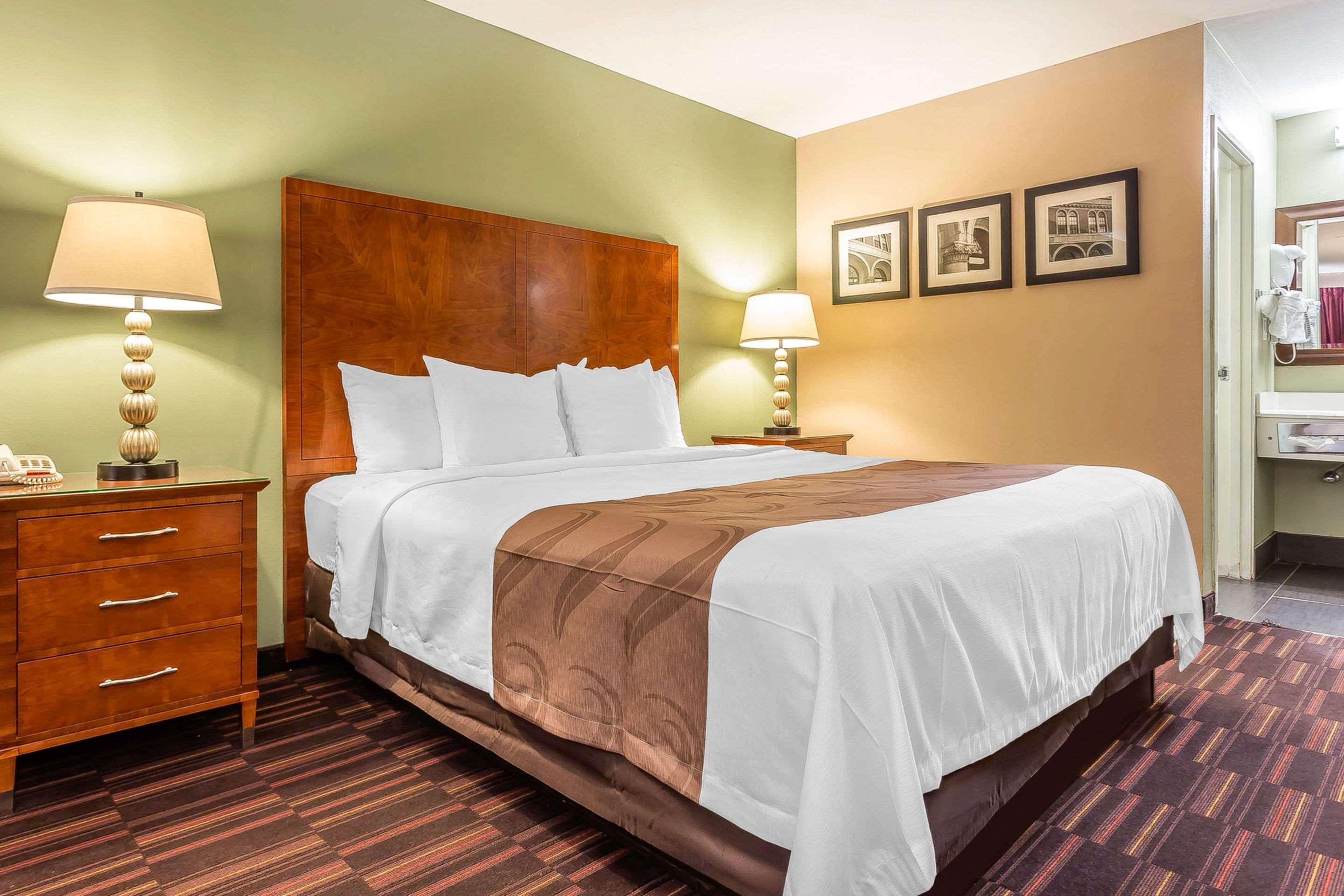Quality Inn & Suites Near Robins Air Force Base Warner Robins Dış mekan fotoğraf