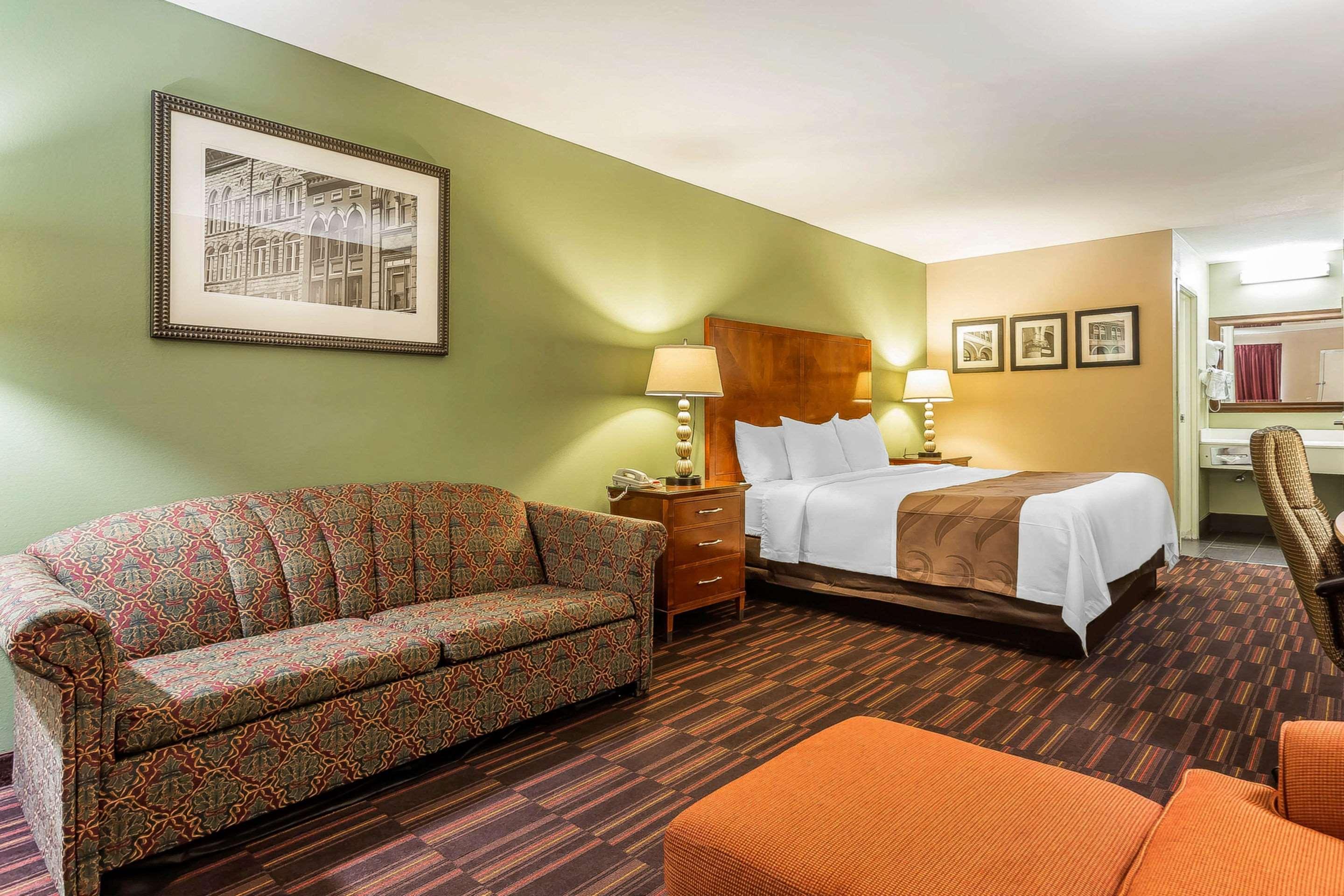 Quality Inn & Suites Near Robins Air Force Base Warner Robins Dış mekan fotoğraf