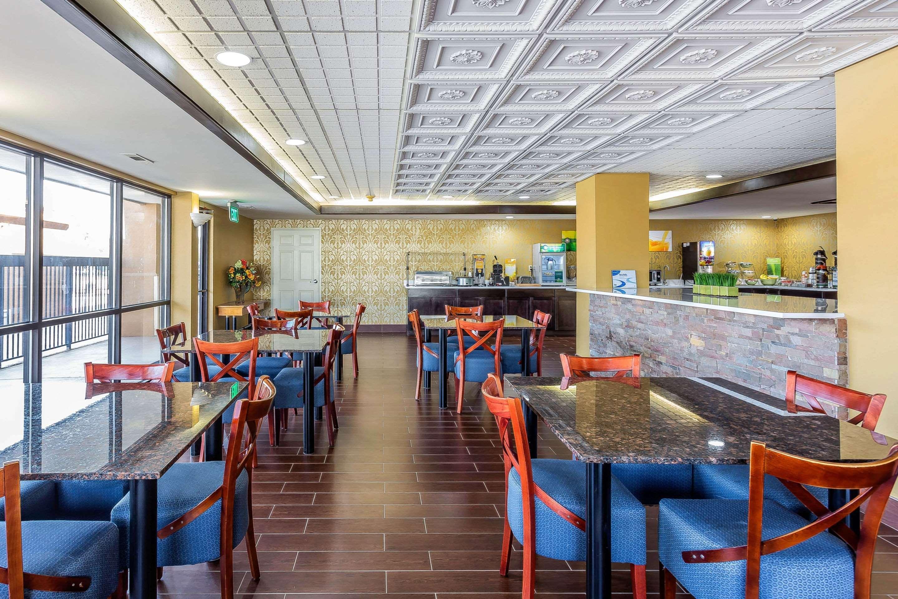 Quality Inn & Suites Near Robins Air Force Base Warner Robins Dış mekan fotoğraf