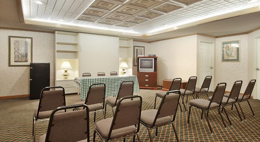 Quality Inn & Suites Near Robins Air Force Base Warner Robins Dış mekan fotoğraf