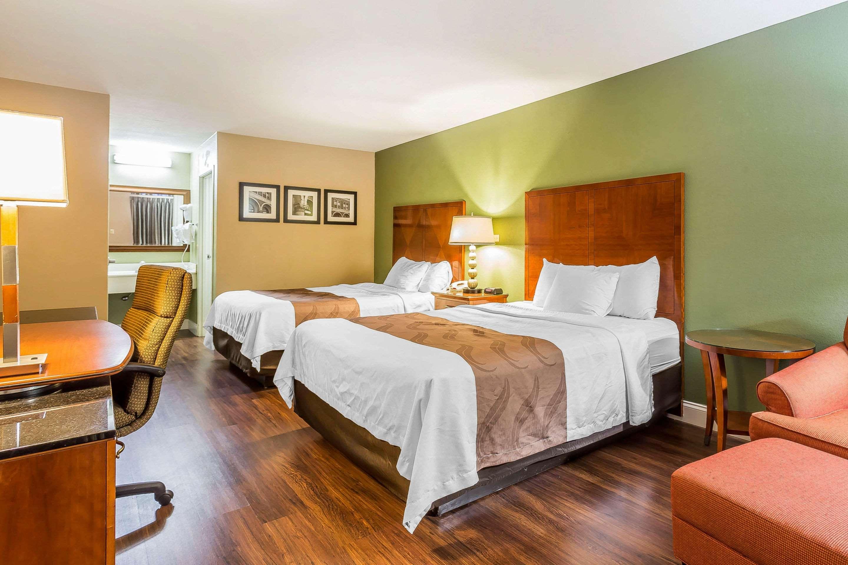 Quality Inn & Suites Near Robins Air Force Base Warner Robins Dış mekan fotoğraf