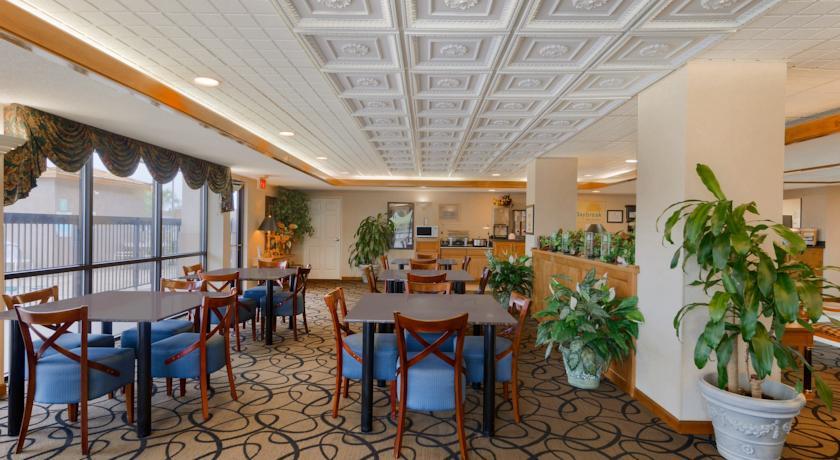 Quality Inn & Suites Near Robins Air Force Base Warner Robins Dış mekan fotoğraf