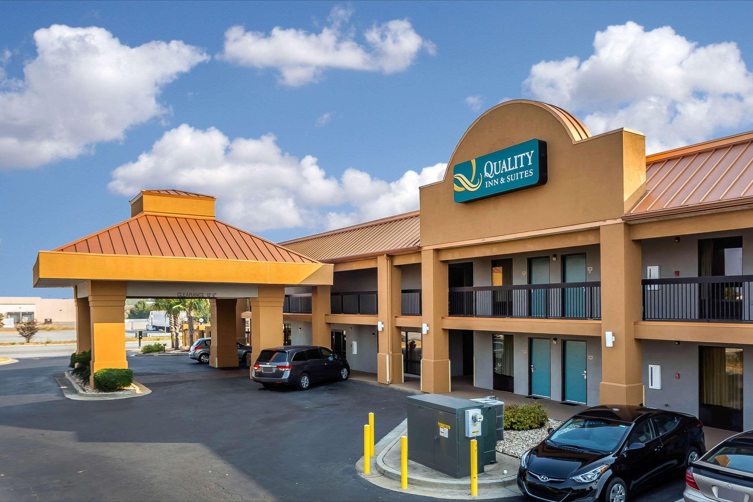 Quality Inn & Suites Near Robins Air Force Base Warner Robins Dış mekan fotoğraf