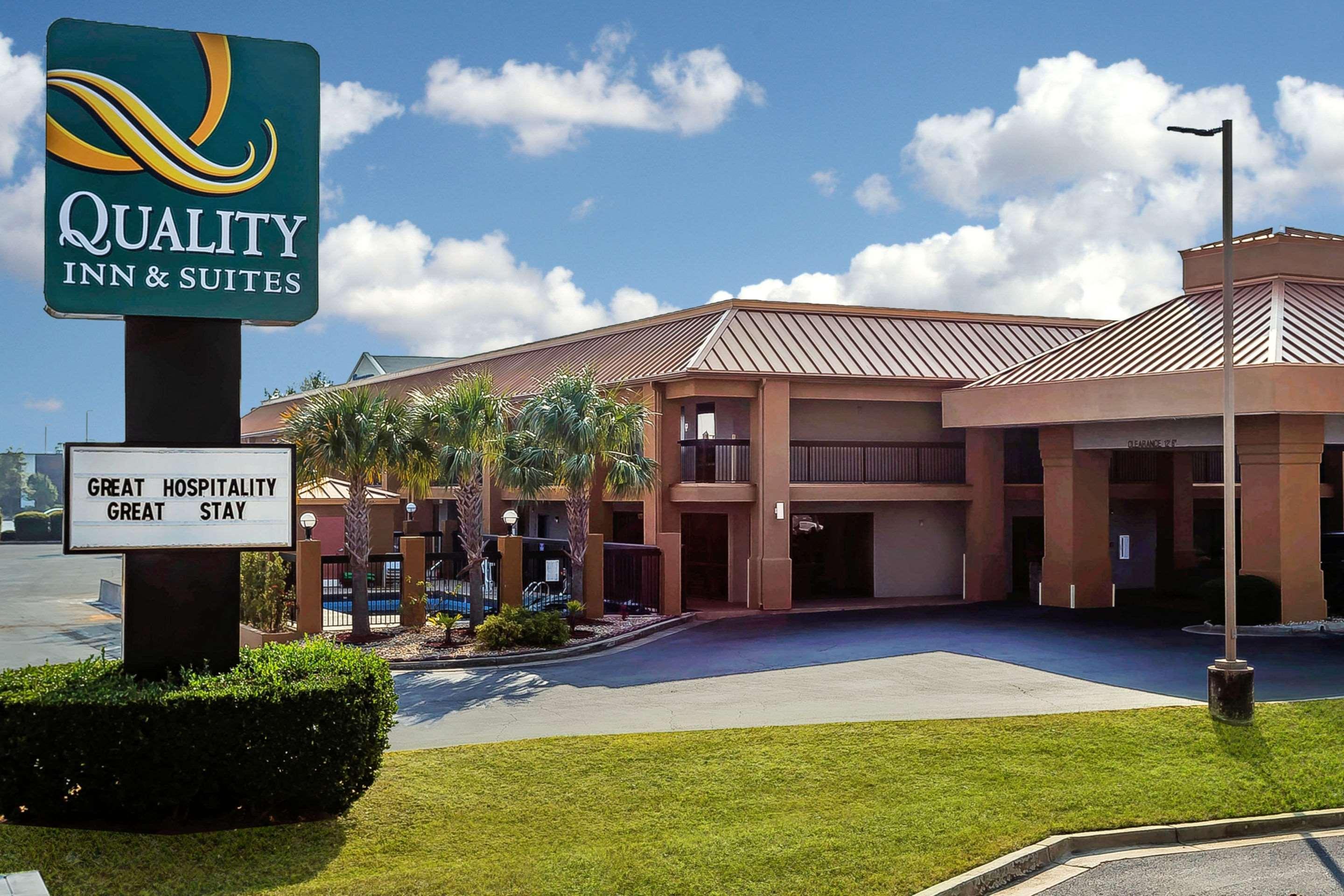 Quality Inn & Suites Near Robins Air Force Base Warner Robins Dış mekan fotoğraf