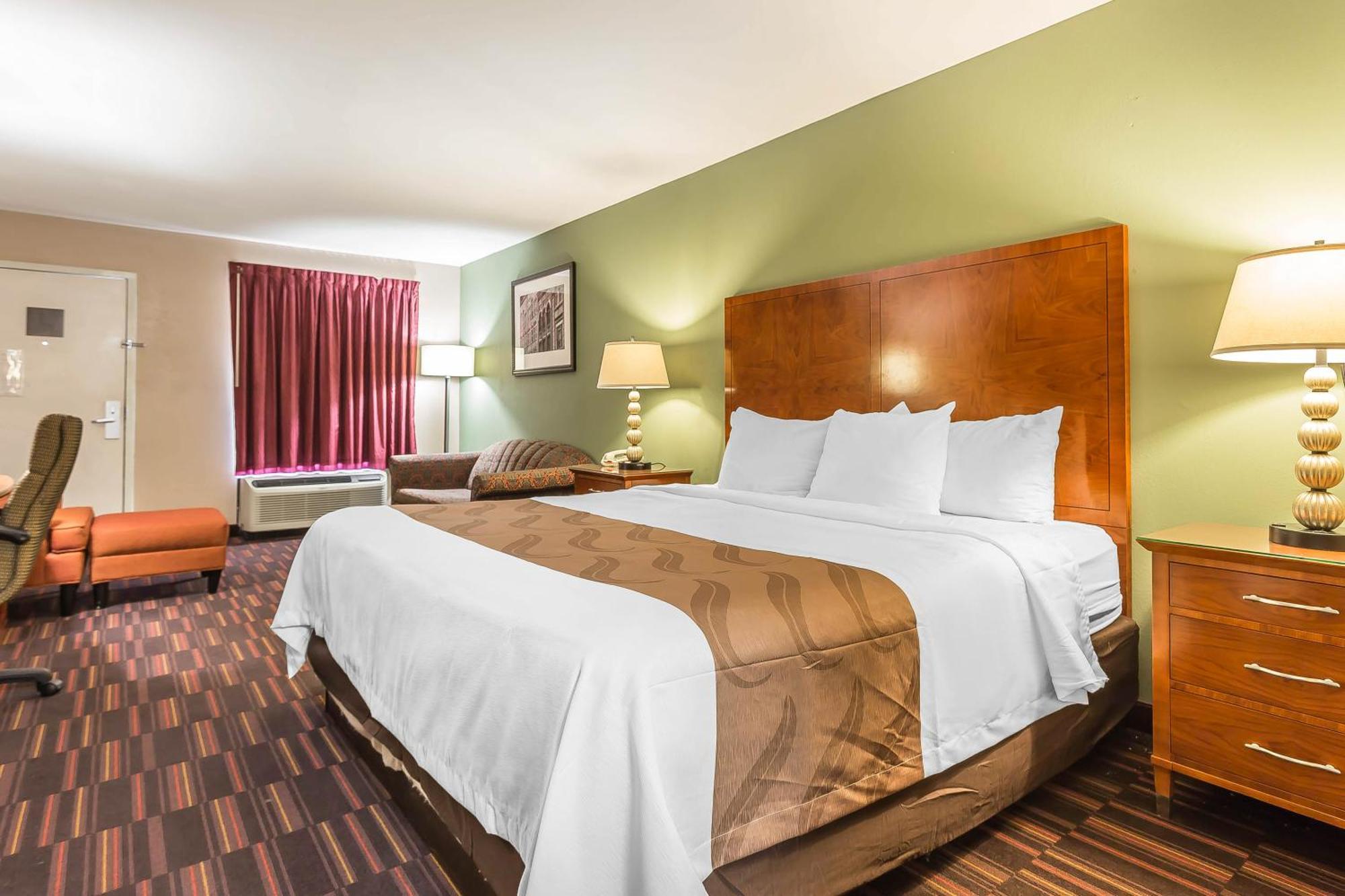 Quality Inn & Suites Near Robins Air Force Base Warner Robins Dış mekan fotoğraf