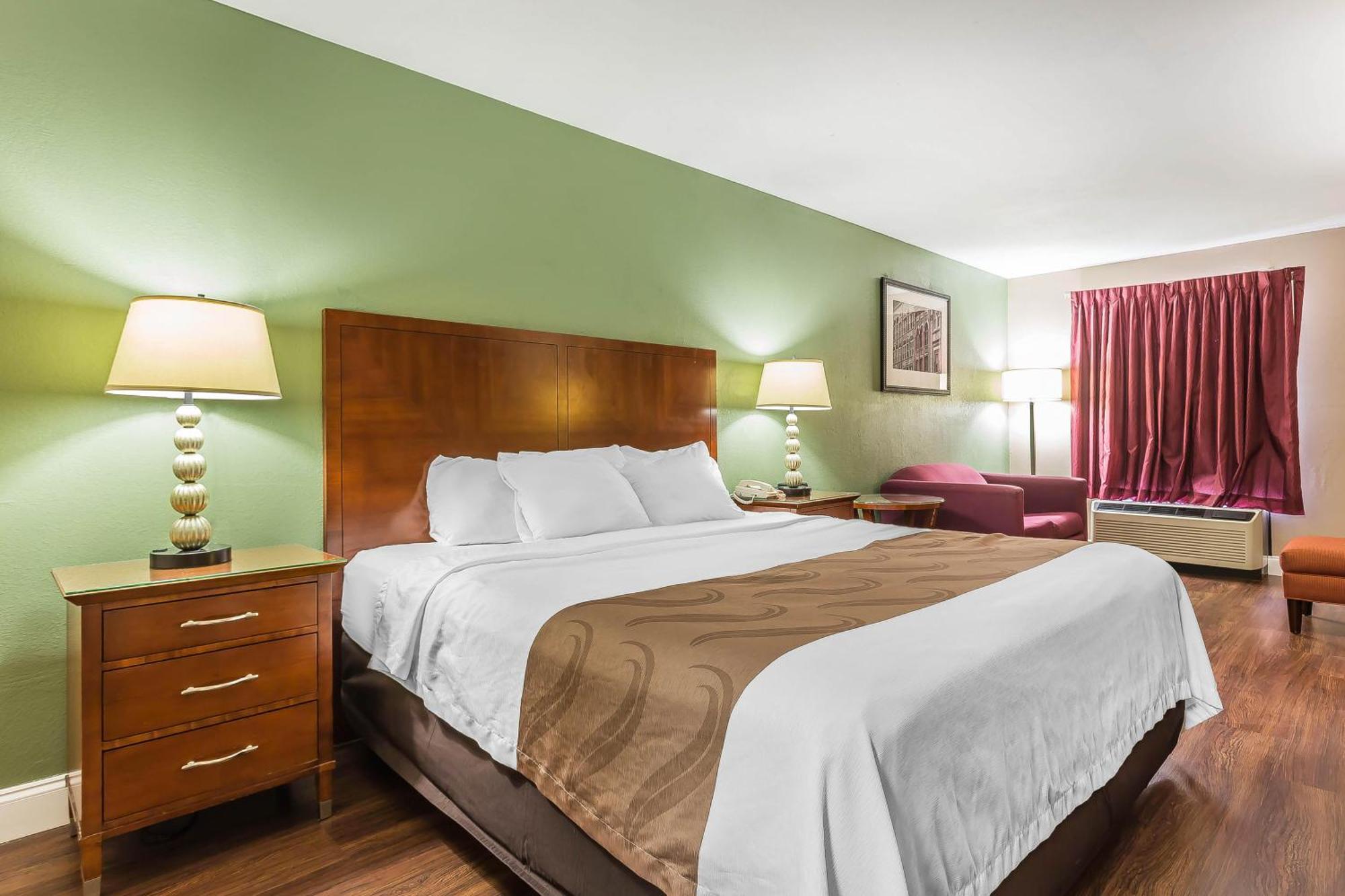 Quality Inn & Suites Near Robins Air Force Base Warner Robins Dış mekan fotoğraf
