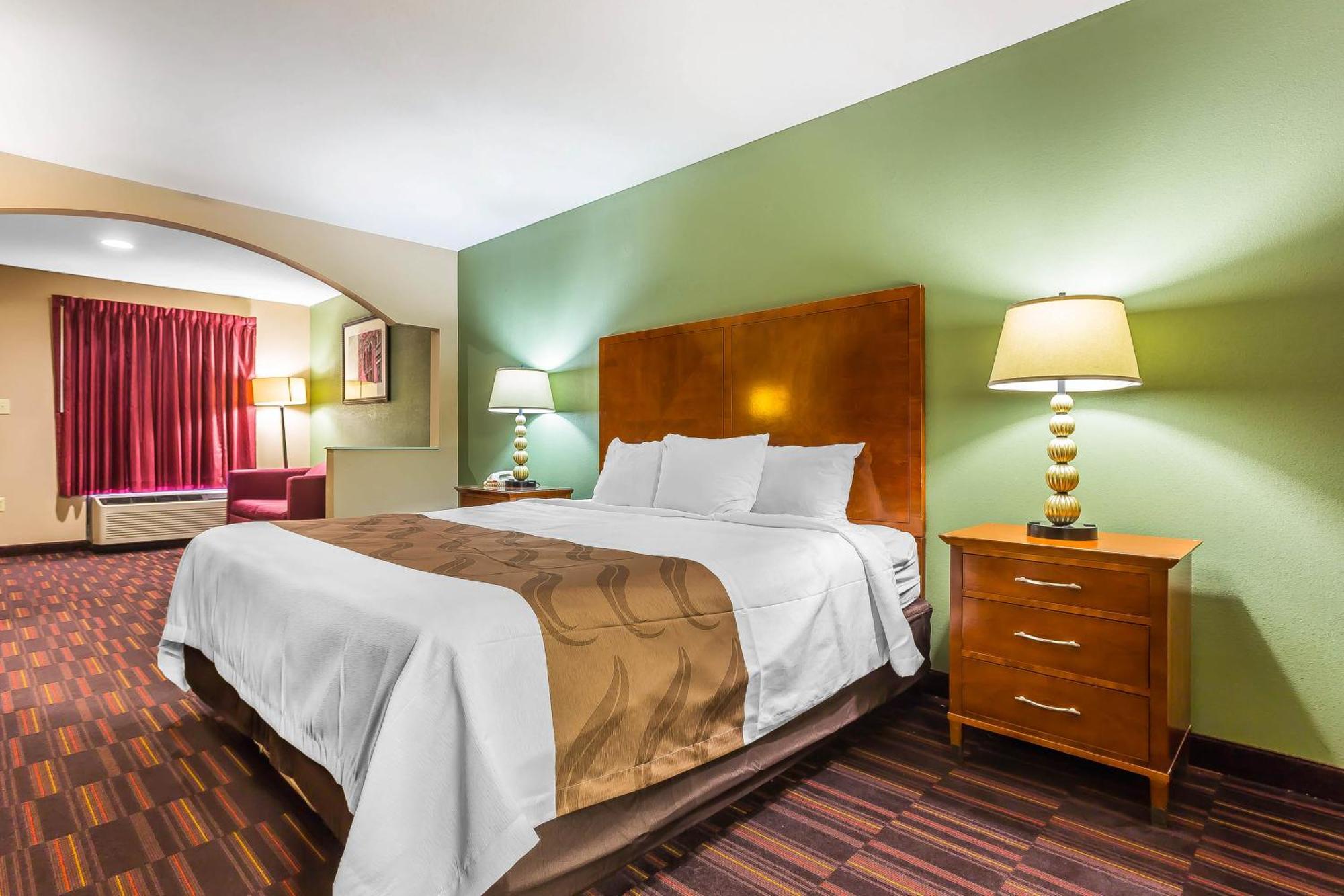 Quality Inn & Suites Near Robins Air Force Base Warner Robins Dış mekan fotoğraf